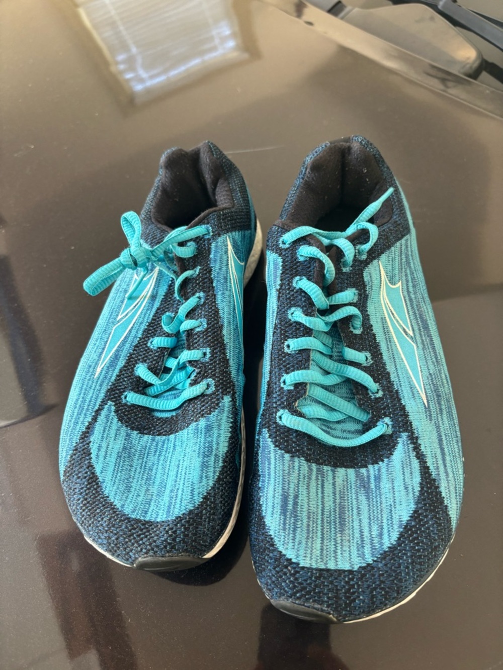 Alta Teal & Black Knit Running Sneakers size 8.5